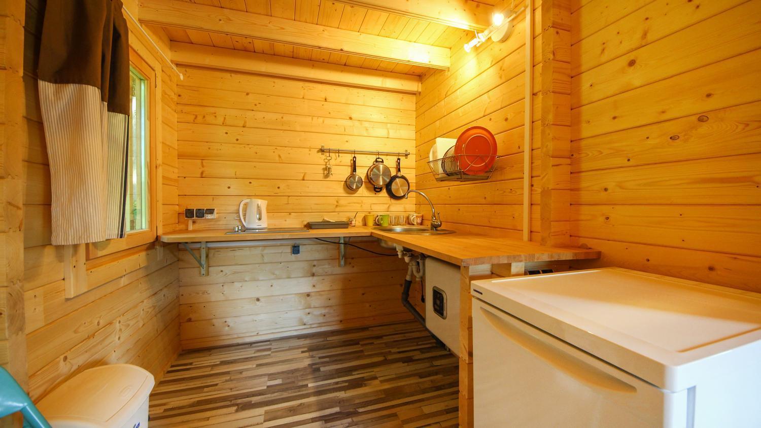 Bros Lodge